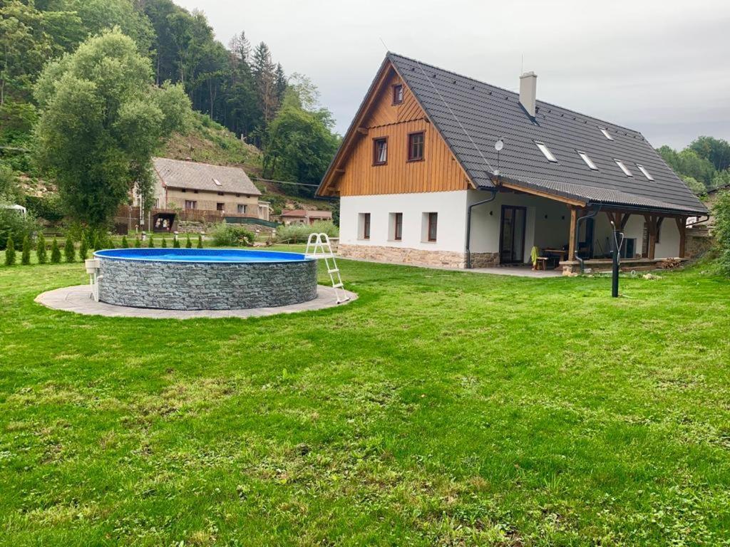 The Retreat Villa Zdarky Exterior photo